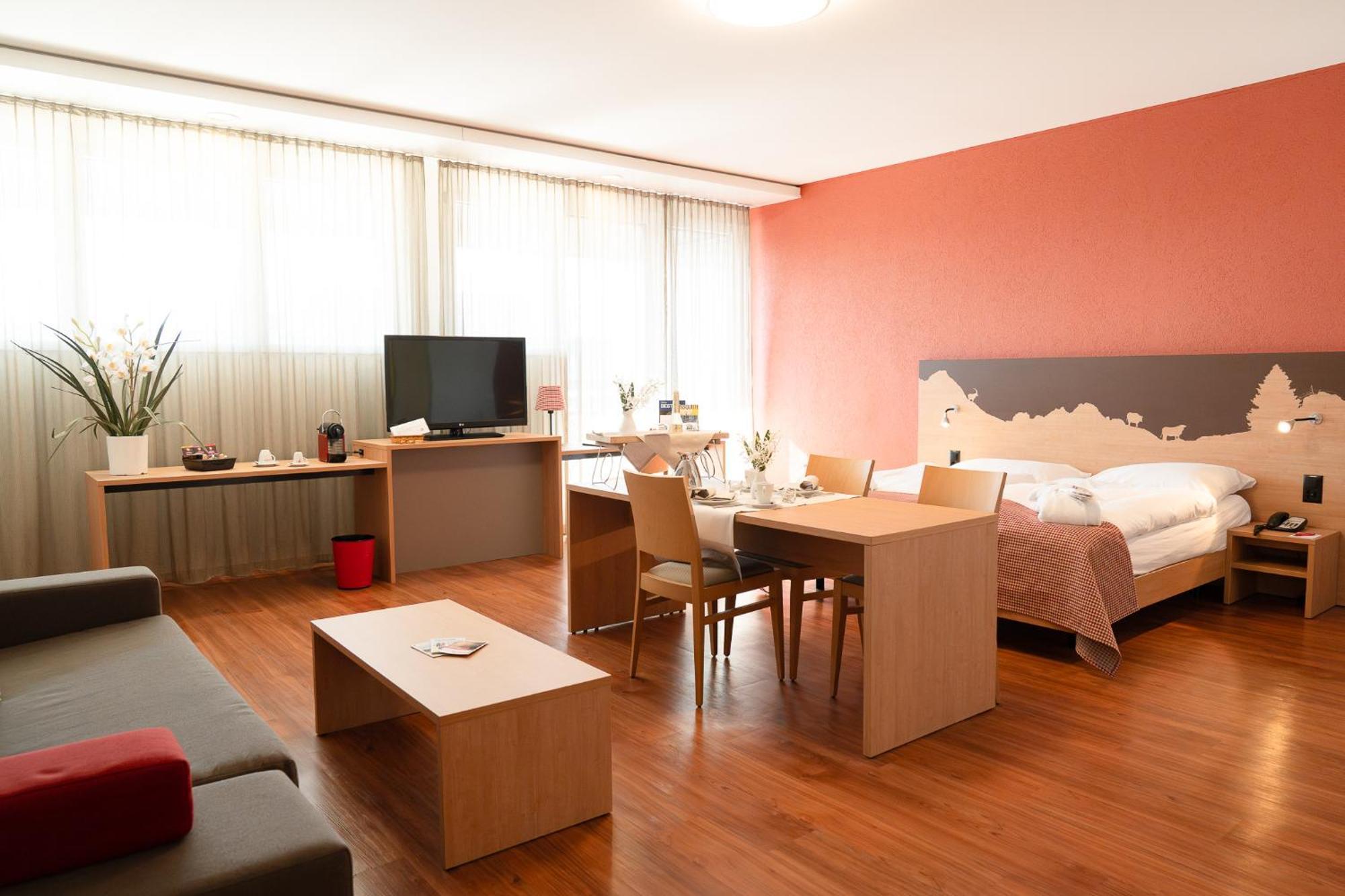 Swissever Hotel Zug Steinhausen Bilik gambar